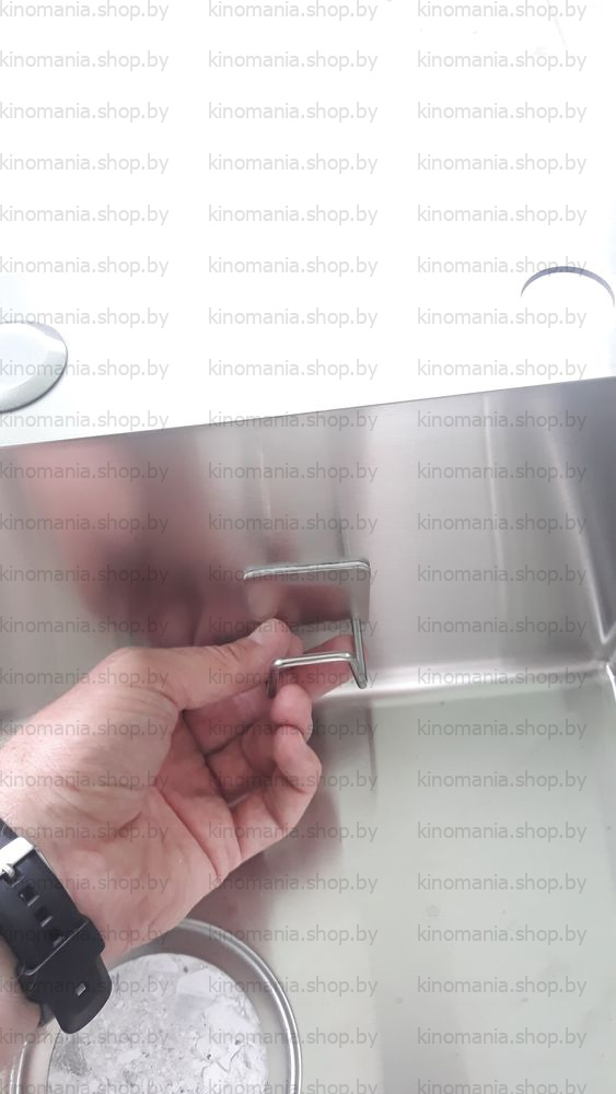 Крючок на клейкой 3M ленте для кухонной мойки Vitovt Kv-S (металл, сатин, 5*5*3.5) (Wisent WT415) фото-6